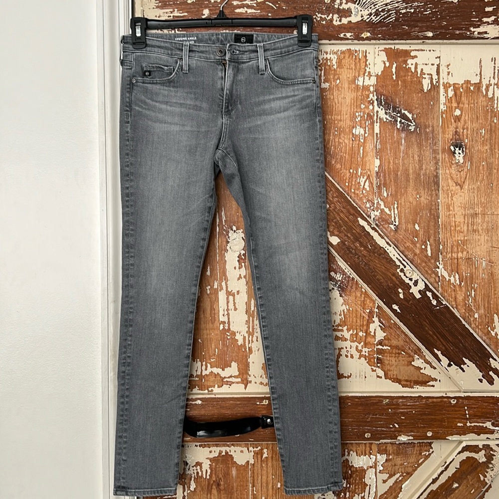 A Goldie legging ankle jeans